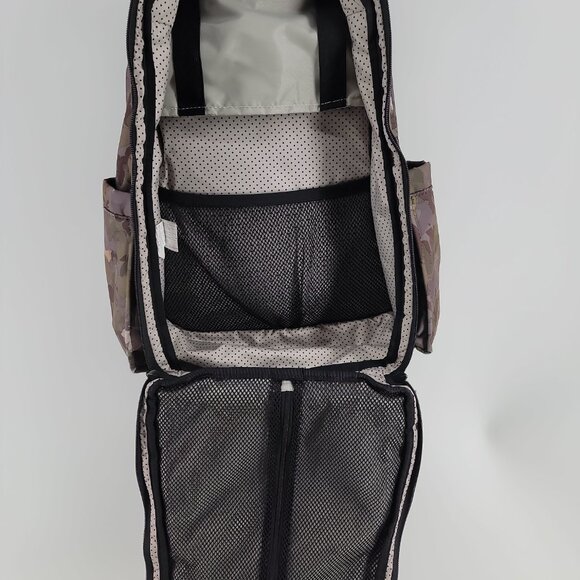 JuJuBe Diaper Backpack (Soft Camo) + Changing Pad - Picture 8 of 11